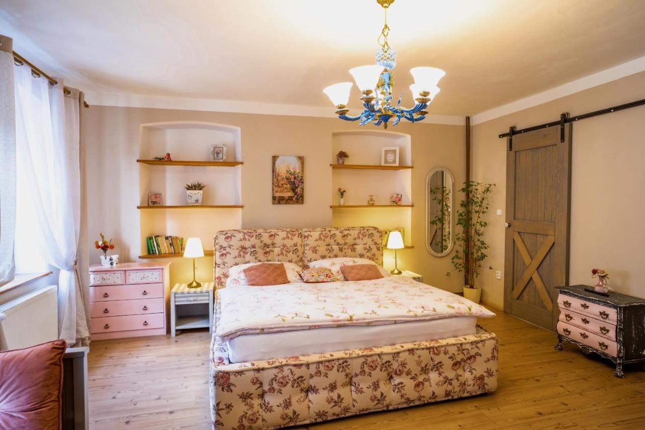 Appartement Rustic House V Luzickych Horach à Jiřetín pod Jedlovou Extérieur photo